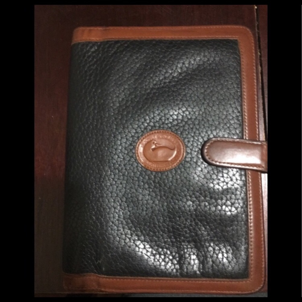 Dooney & Bourke Preowned Leather Planner